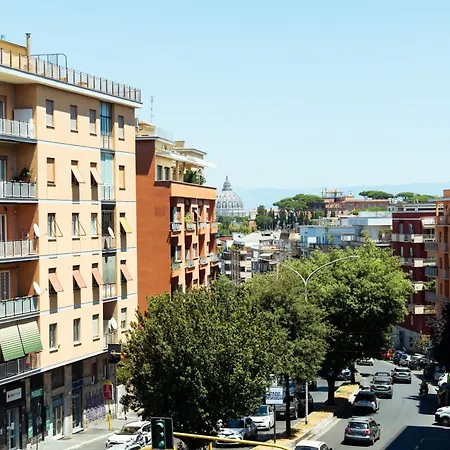 Near Vatican, Irnerio 47 Guest House Rome Exterior photo